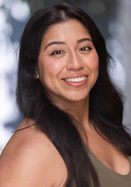 詹妮弗·布拉沃 Jennifer Bravo照片
