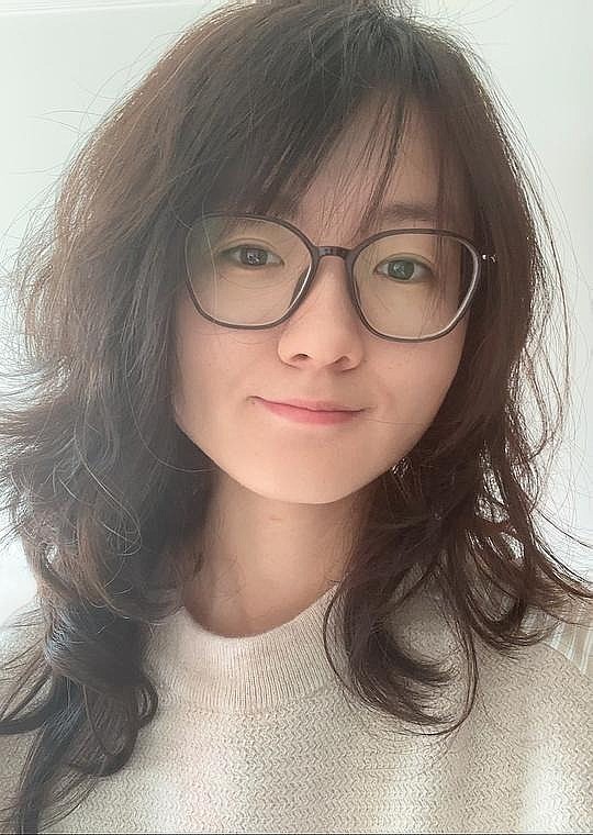 孙瑞霜照片