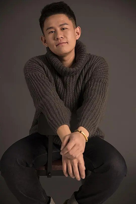 李征 Zheng Li照片