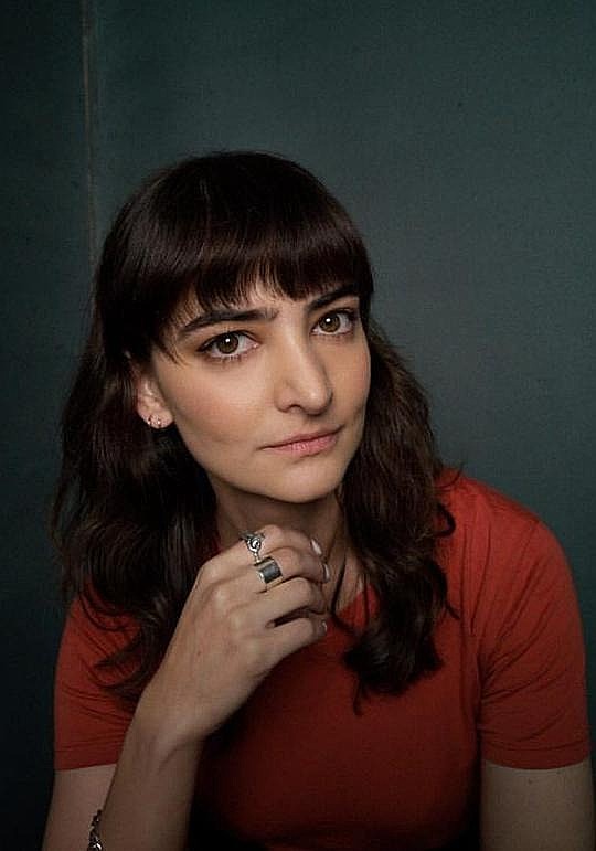 雅思敏·莫扎法里 Jasmin Mozaffari照片