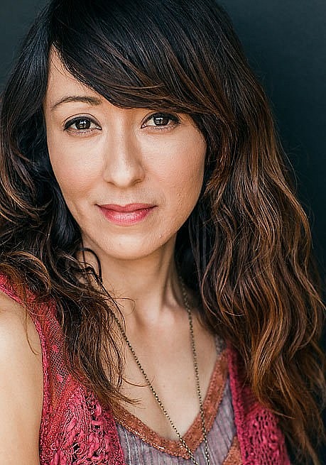 米歇尔·哈罗 Michelle Haro照片