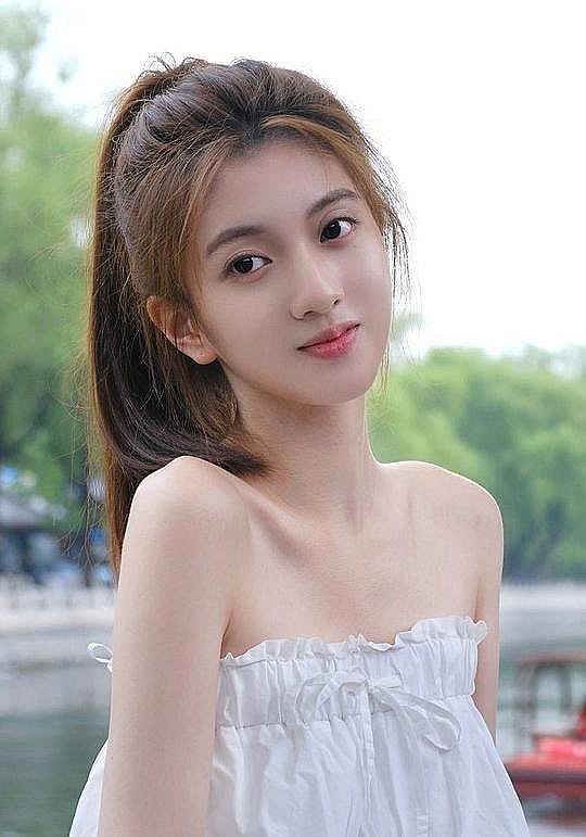 曹阳明珠 Yangmingzhu Cao照片