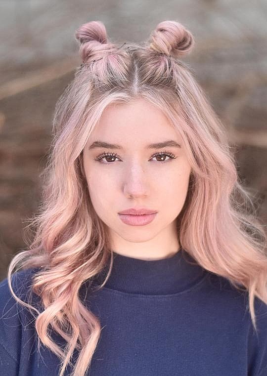 凯拉·迪薇内瑞 Kayla DiVenere照片