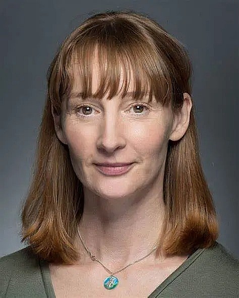 艾玛·朗兹 Emma Lowndes照片