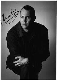 阿诺德·沃斯洛 Arnold Vosloo照片