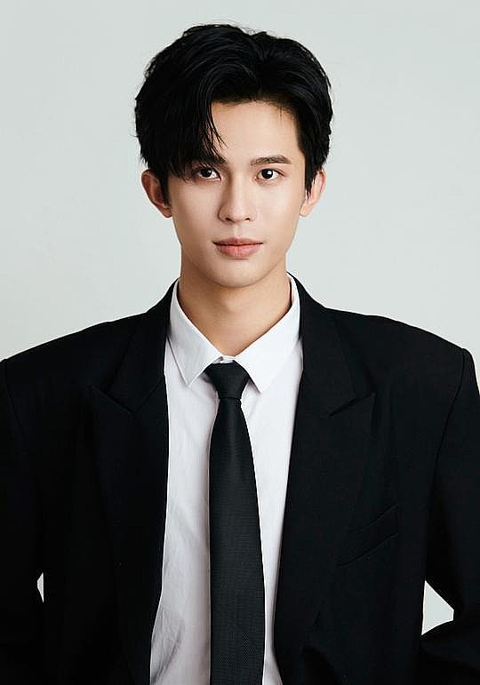周沛宸 Peichen Zhou照片