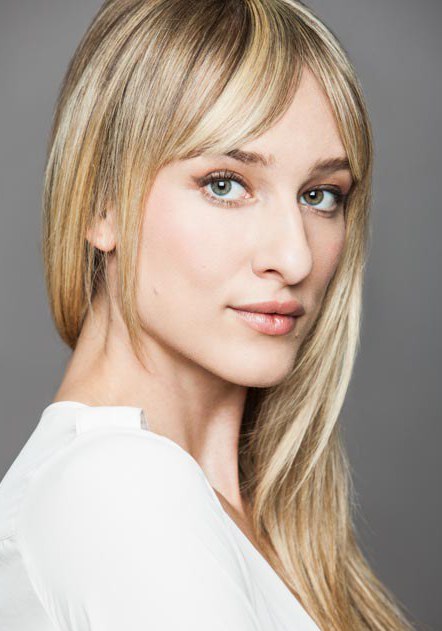 汉娜·莱德 Hannah Leder照片