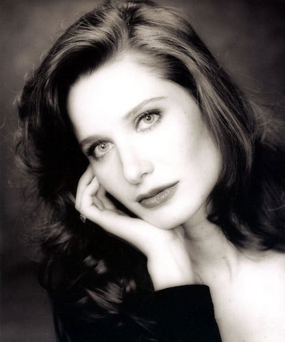 奥莉安娜·妮可·塔沃拉里斯 Oriana Nicole Tavoularis照片