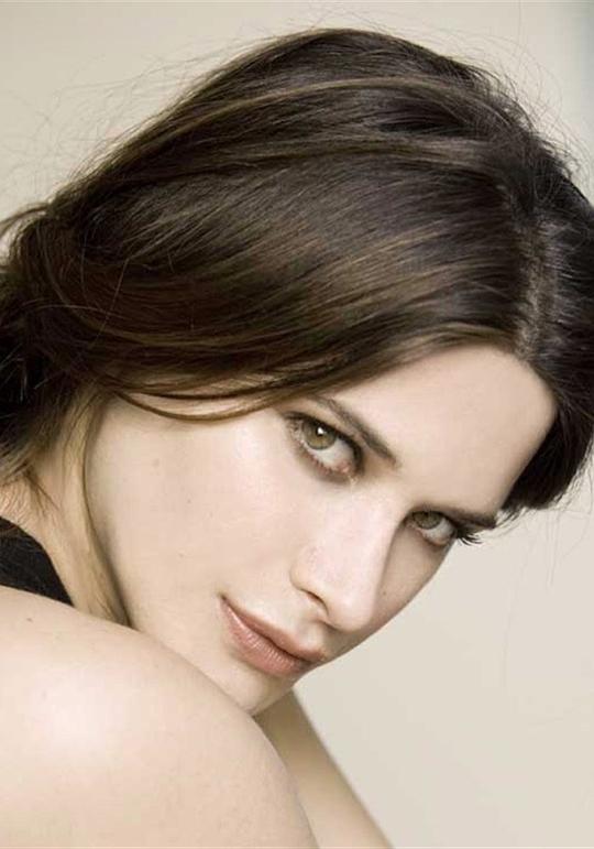 瓦伦蒂娜·切尔维 Valentina Cervi照片