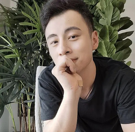 万懿兴照片
