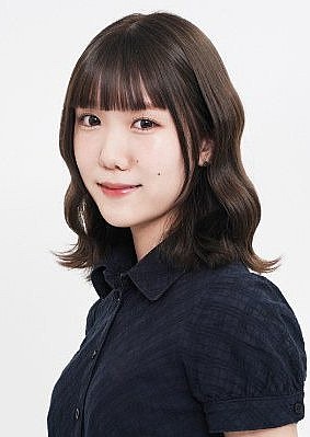 春海百乃 Momo Harumi照片