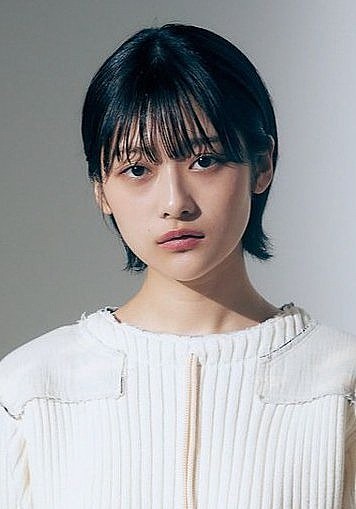芹泽雏梨 Hinari Serizawa照片