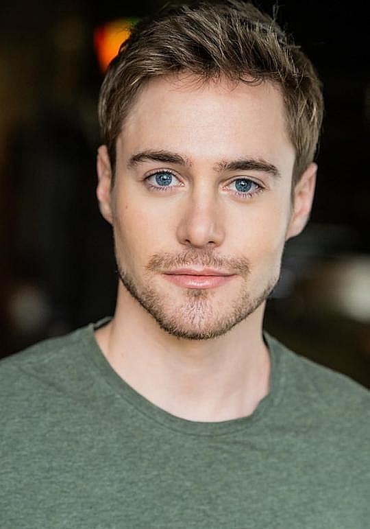 卡伦·波特 Callan Potter照片