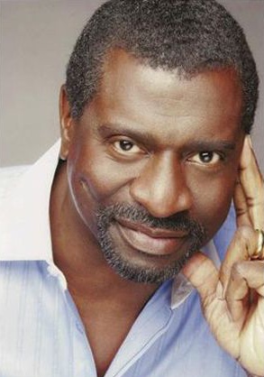 阿非莫·奥米拉 Afemo Omilami照片