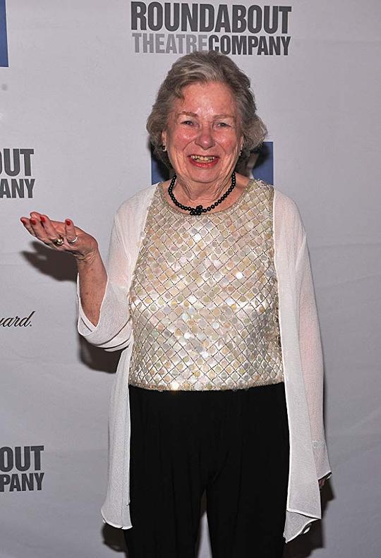 安吉拉·佩顿 Angela Paton照片