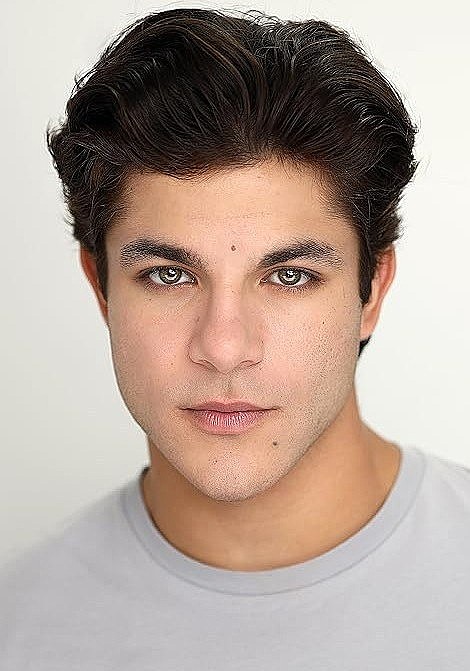 卢卡·彼得洛 Luca Pietro照片