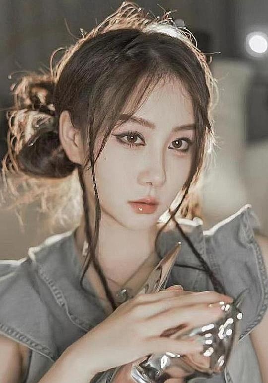 唐丽君 Liz Tang照片