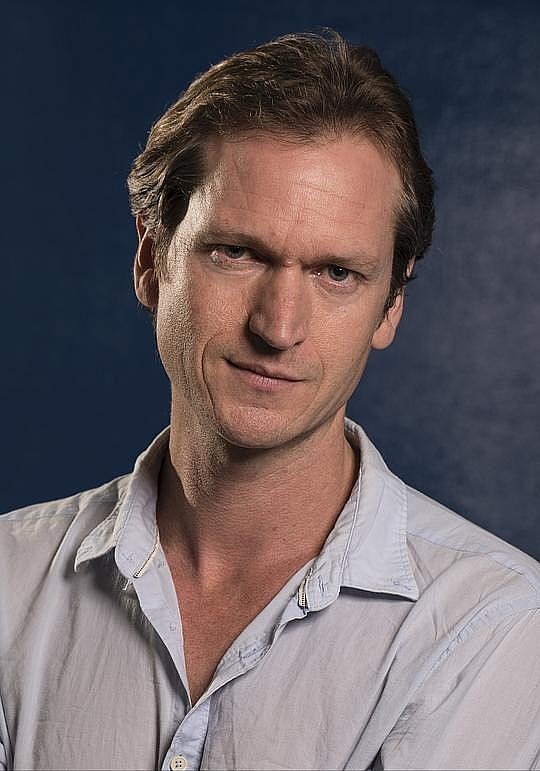 Timothy Cordukes照片