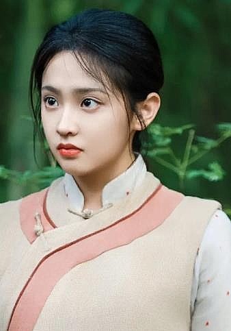 董佳妮 Dong Jiani照片