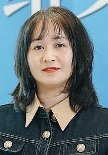 蒋离子 Lizi Jiang照片