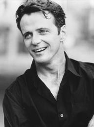 艾丹·奎因 Aidan Quinn照片