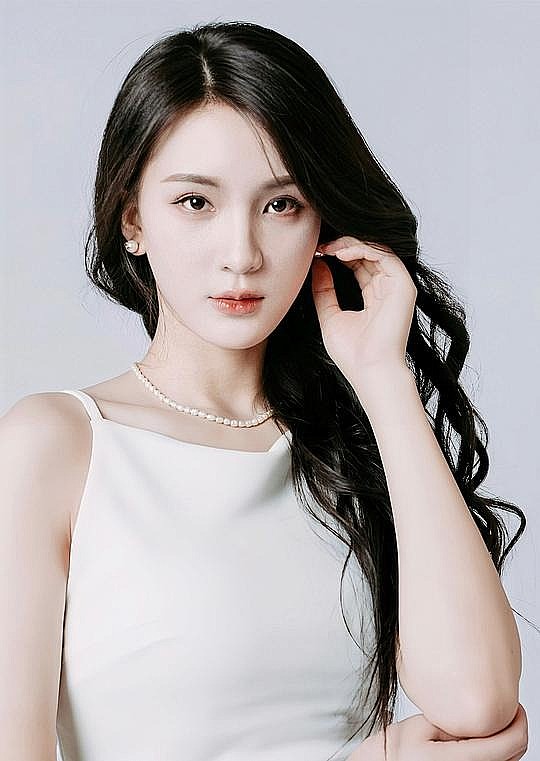 杨洁 Jie Yang照片
