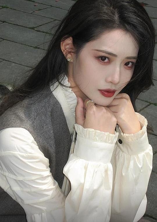董洁 Jie Dong照片