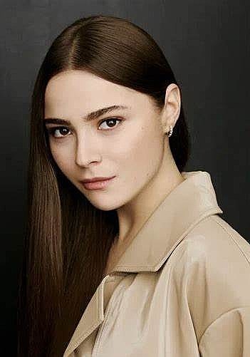 米拉娜·布鲁 Milana Bru照片