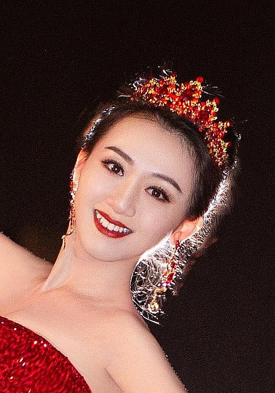 李紫滢 Ziying Li照片