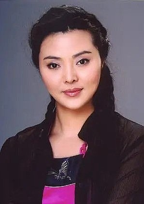 练佩鸿 Peihong Lian照片