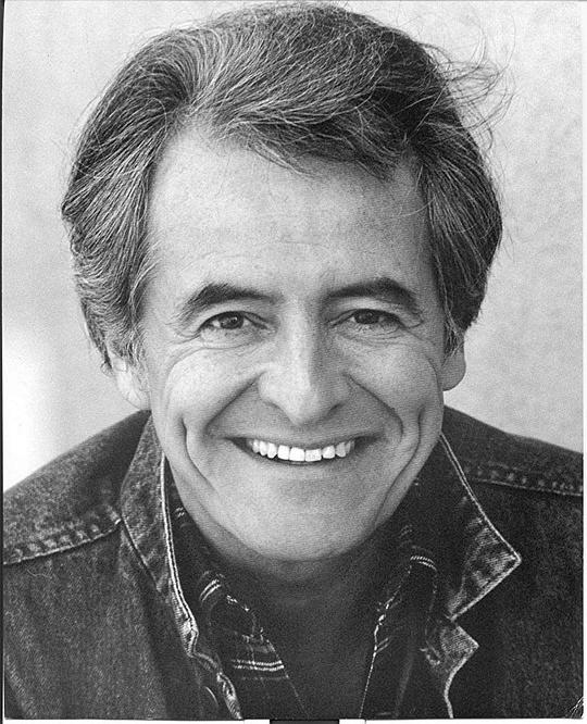 亨利·达罗 Henry Darrow照片