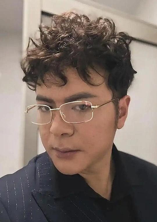 黄晓吉 Xiaoji Huang照片