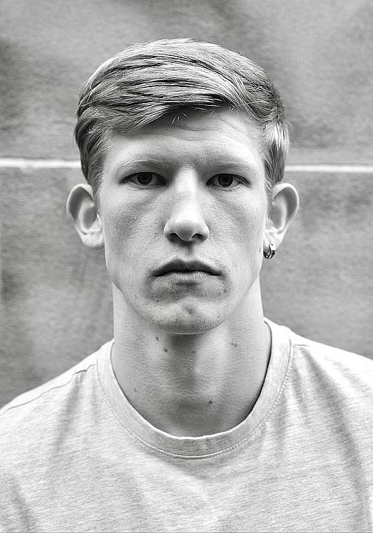 康纳·纽沃尔 Connor Newall照片