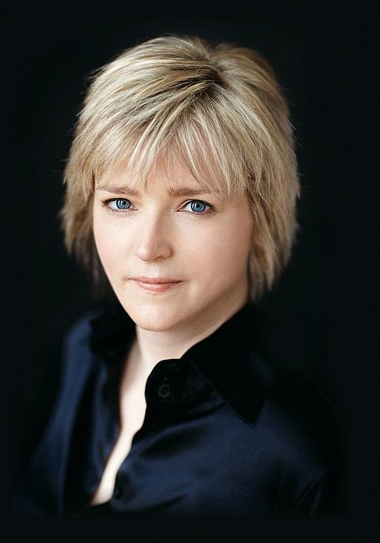 Karin Slaughter照片