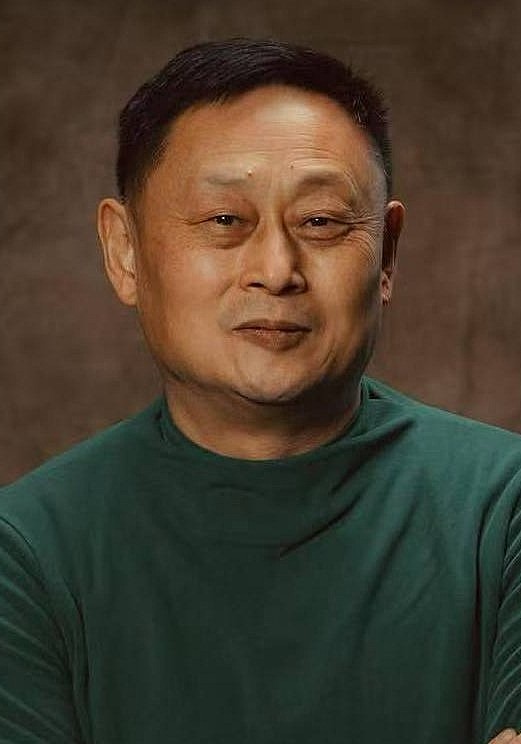 熊周虎照片