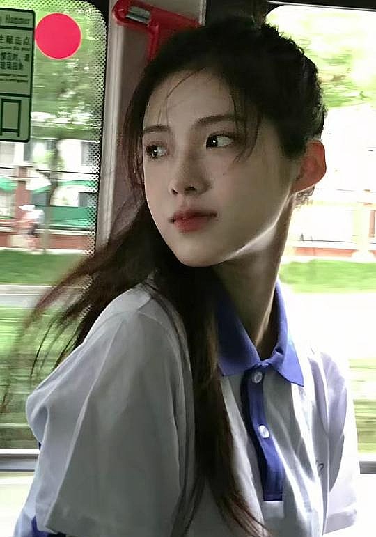 陈一家照片