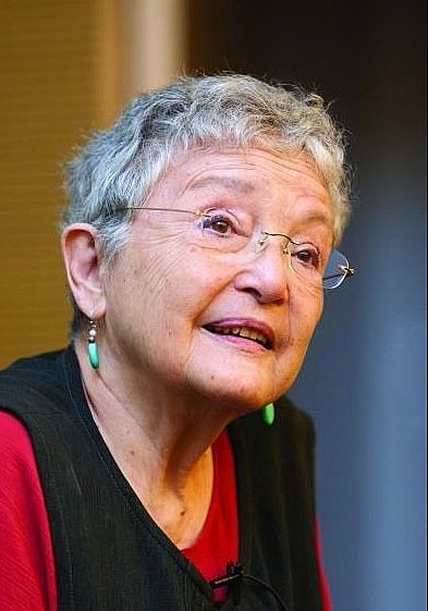 徐小虎 Joan Stanley-Baker照片
