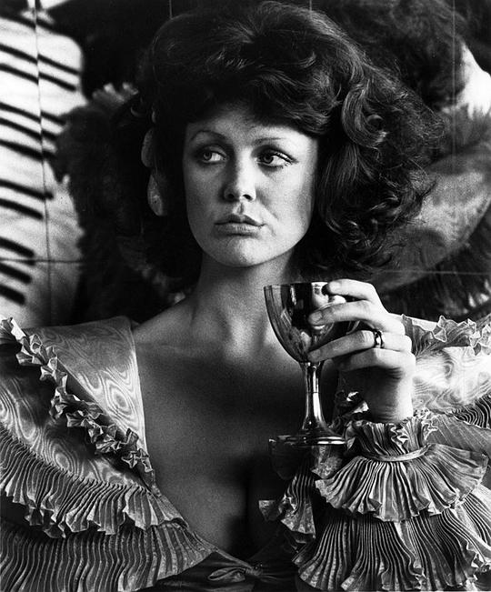 菲奥娜·刘易斯 Fiona Lewis照片