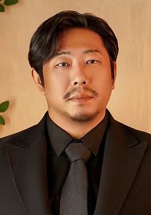 杨大川照片