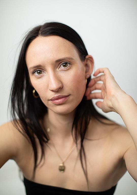 埃米莉·斯托特 Emily Stott照片