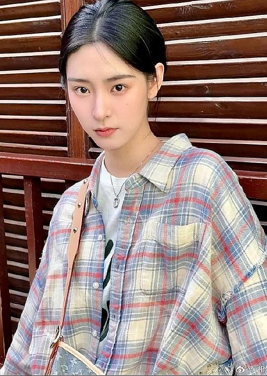 祁晨 Qi Chen照片