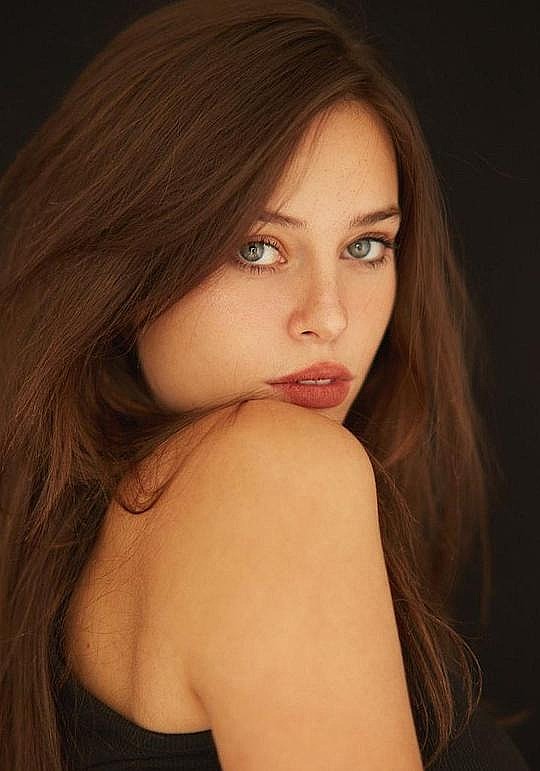 玛丽娜·贝扎 Marina Baeza照片