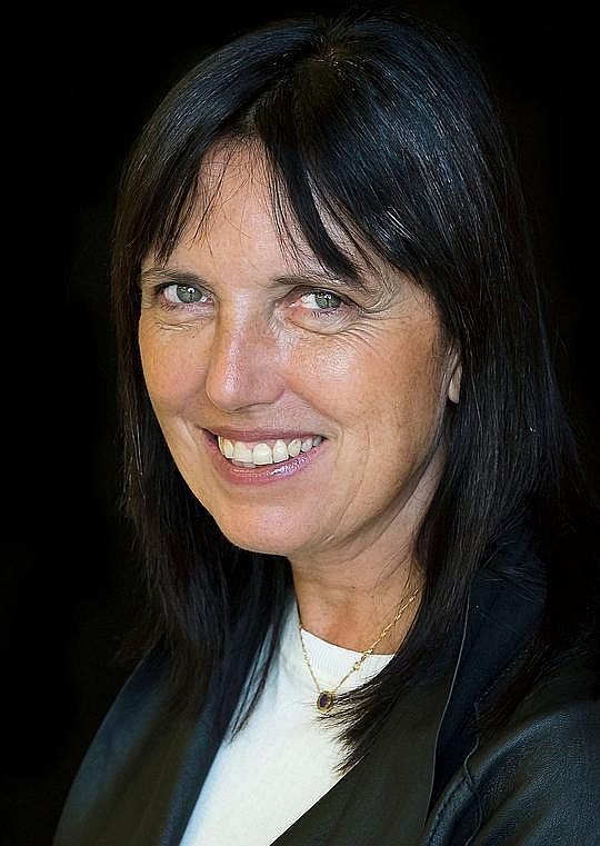 克劳迪娅·皮涅伊罗 Claudia Piñeiro照片