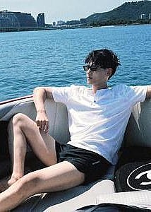 杨晨 Yang Chen照片