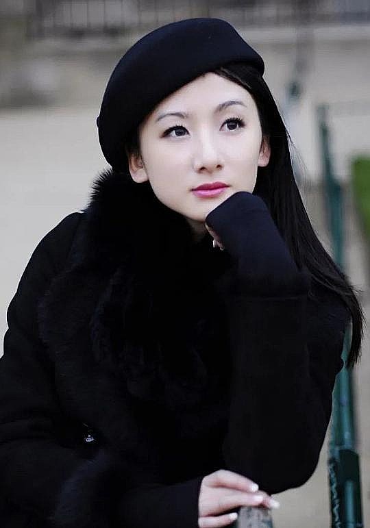 尹约 Yue Yin照片