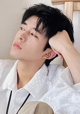 乔佳乐 Qiao Jiale照片