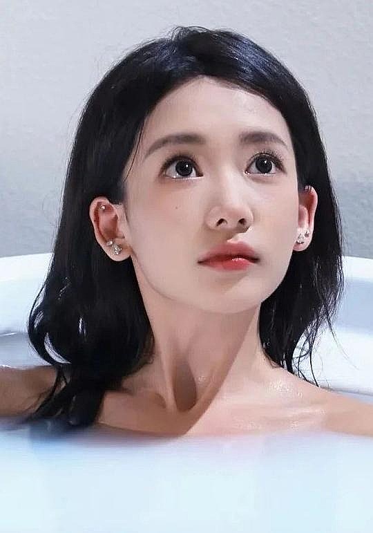 刘姝妤照片