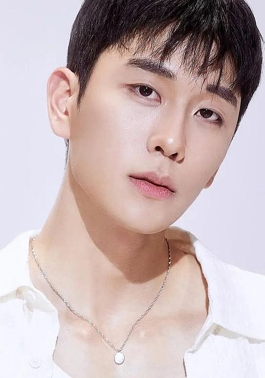 金载真 Jaejin Kim照片