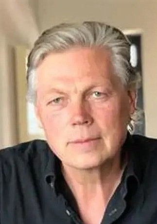 Roelof Hemmen照片