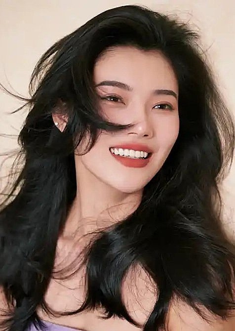 王雯琪 Wenqi Wang照片